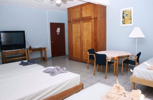 Managua Bed & Breakfast | ROOM 4-A MARRIAGE BED