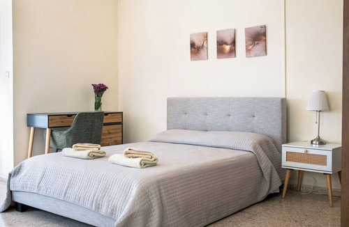 Polis House | Room-spacious One Bedroom Apartment in P