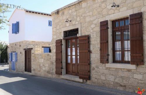 Pareklisia House | Rothkia's Home