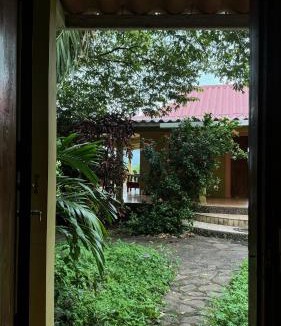 Balgue House | Rustic AC Oasis on Ometepe Island