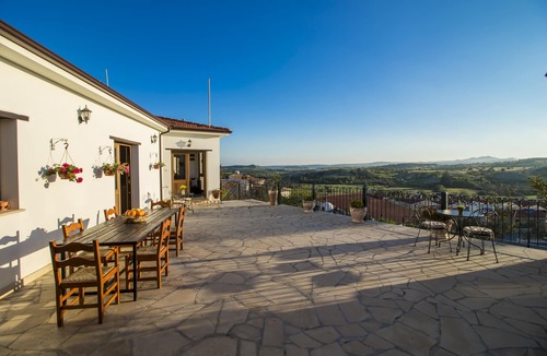 Anafotida Cottage | SAMAREITIDOS LIGHT STUDIO - GREEN