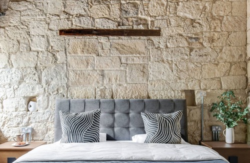 Vasa Koilaniou Apartment | Sanders Andre Marie - Cozy Studio w Shared Garden