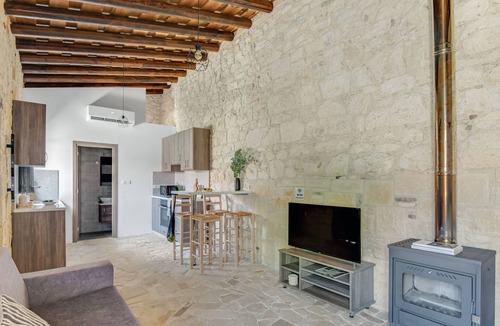 Vasa Koilaniou Apartment | Sanders Andre Marie - Nice Studio w Shared Garden