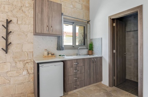 Vasa Koilaniou Apartment | Sanders Andre Marie - Nice Studio w Shared Garden