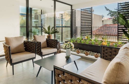 Historical Center Apartment | Sanders Armonta - Dreamy Studio w/ Balcony