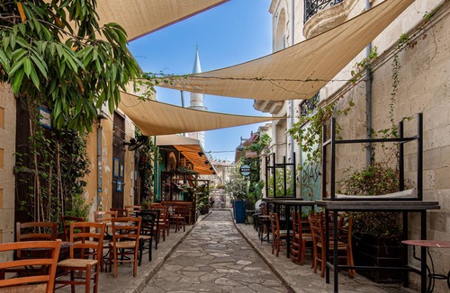 Historical Center Apartment | Sanders Armonta - Lovely Studio w/ Balcony