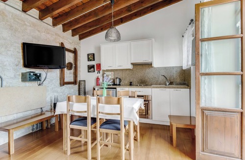 Arsos Apartment | Sanders Arsorama Arsos