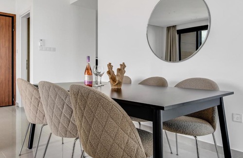 Limassol Apartment | Sanders Cruise-Spacious 2-bdr apt w2 balconies