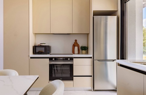 Agios Athanasios Apartment | Sanders Eduardovich - Lovely 2-Bdr with Balcony