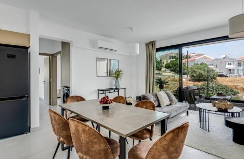 Agios Athanasios Apartment | Sanders Elgio