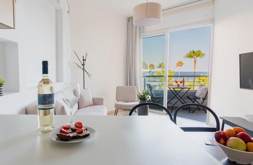 Potamos tis Germasogeias Apartment | Sanders Ermitage on the Beach - Delightful 1-Bedroom Apartment With Sea View