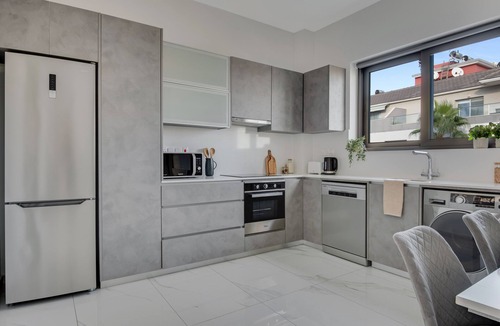 Limassol Apartment | Sanders Palama - Lovely 2-bdr Apt With Balcony