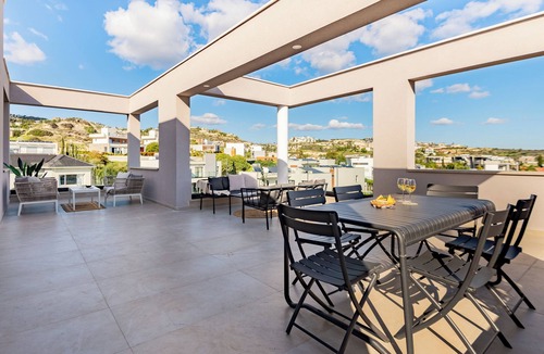 Agios Tychon Apartment | Sanders River Plaza - Nice 3-Bdr Apt with Terrace