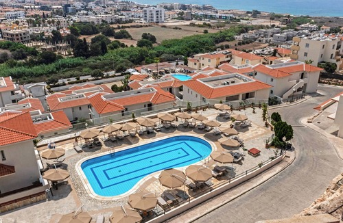 Chlorakas Apartment | Sanders Seaview - Comfy 1 Bdr Apt with Seaview