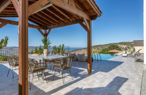 Peristerona House | Sanders View