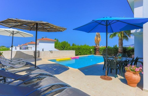 Argaka Villa | Sandy Coast Villa Petunia