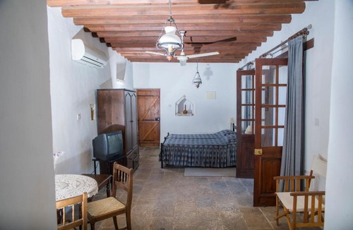 Droushia Apartment | Sappho Manor House