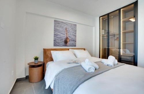 Oroklini Apartment | Sea Front Luxury Apartment