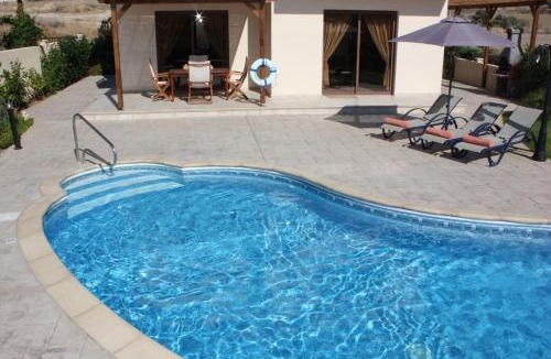 Pissouri Villa | Seaside 2-Bedroom Villa with Private Pool, Garden WiFi Your Perfect Escape