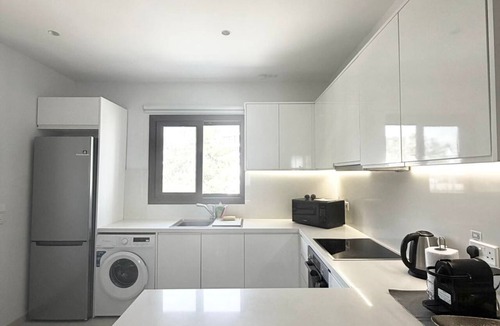 Old Town Apartment | Seaside Comfort Stay Flat Constantinos 113