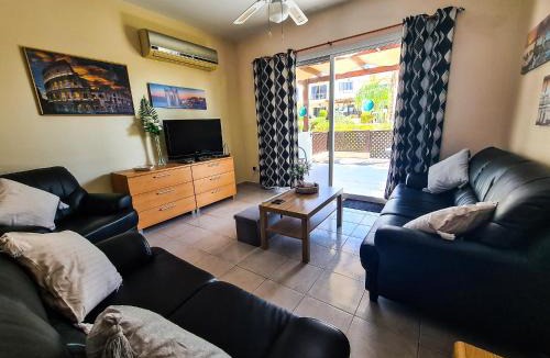 Peyia Town House | Serena Townhouse