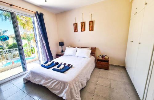 Peyia Town House | Serena Townhouse