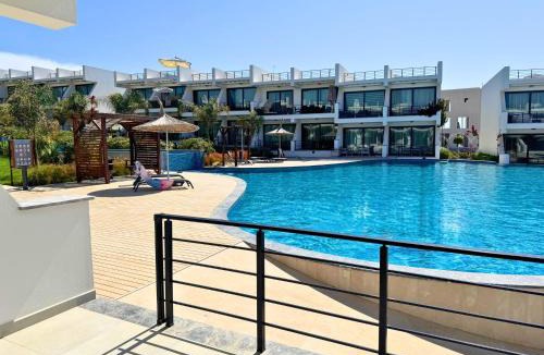Esentepe Apartment | Serene Getaway with pool view