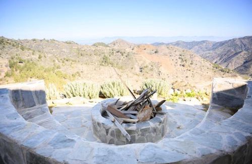 Politiko House | Serenity Mountain