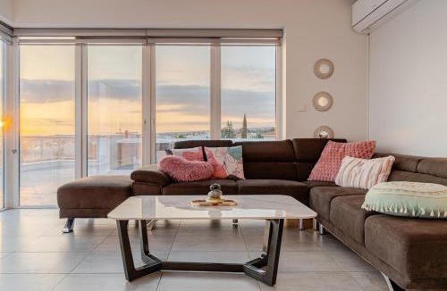Agia Fyla Apartment | Sky villa penthouse with private outdoor hottub