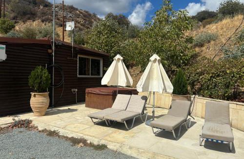 Vasa Koilaniou House | Sofros To Apomero