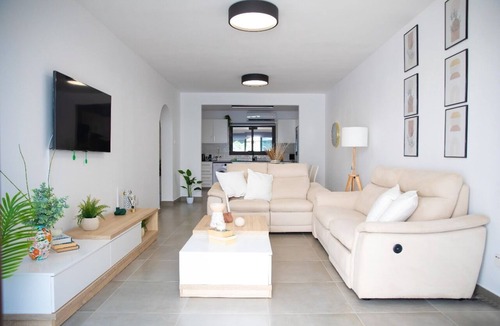 Paphos Apartment | Spacious 2BR with Private Yard — Prime Location in Paphos!