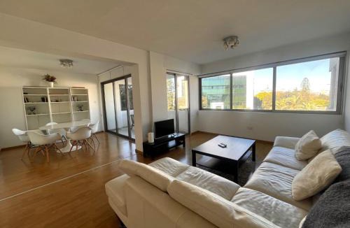 Acropolis Apartment | Spacious Apartment in Nicosia Landmark Hotel Area - Stasinou By Platform 357