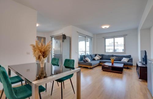 Ayios Dhometios Apartment | Spacious Modern 3bd Apt In Prestigious Engomi