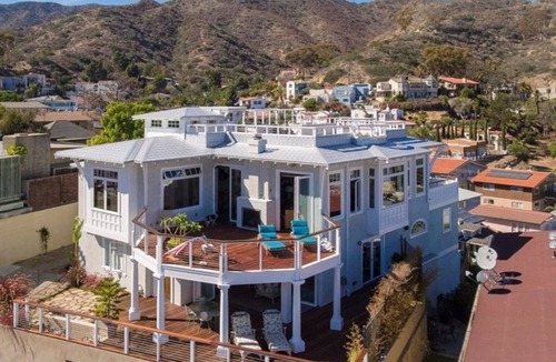 Avalon House | Spectacular Harbor and Ocean View Home