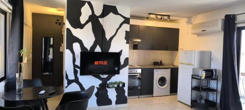 Larnaca City Centre Apartment | St Lazaros, Larnaca Center Studio