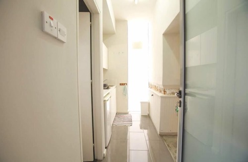 Aradippou Apartment | St. Lazaros Studios