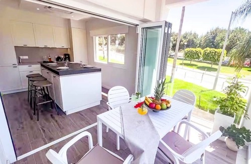 Limassol Apartment | St Raphael Marina Sea Breeze Apt & pool, Sleeps 4