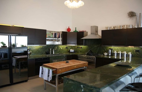 Monagroulli Villa | Star in the Med 💫 A unique 4 Bed property with style & great chill out vibe.