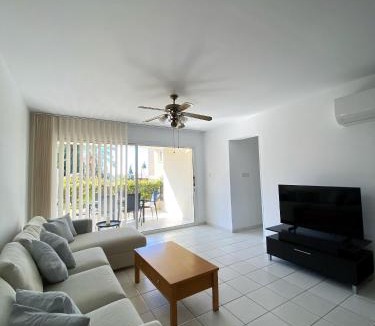 Koloni Apartment | STAY Anthea Gardens - Calm Living