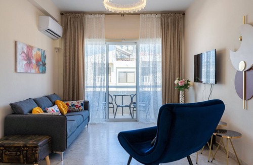 Pyla Apartment | STAY Bloom Apartment