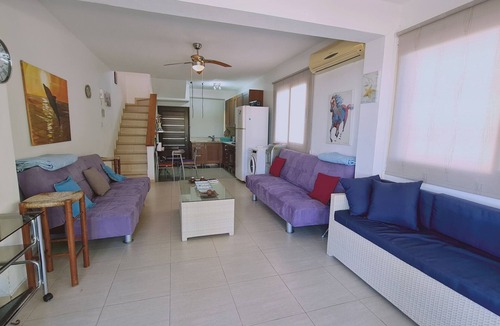 Meneou Apartment | STAY Crystal Waves Maisonette