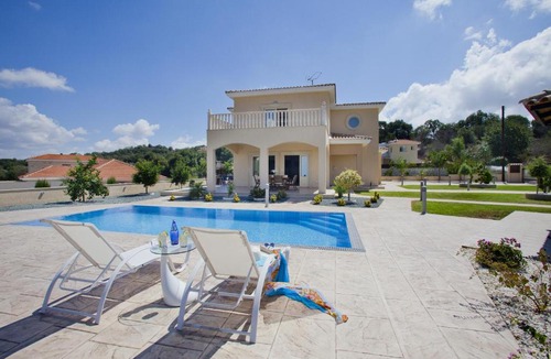 Stroumpi Villa | Stella Villa