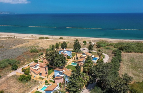 Latchi Villa | Steps from the Beach – Stunning 3-Bedroom Villa with Private Poolnn