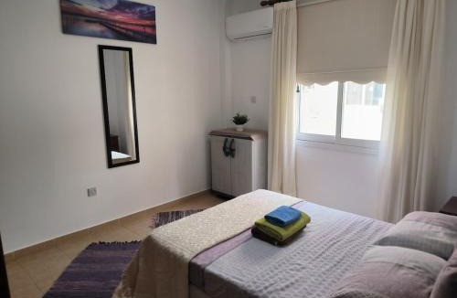 Oroklini Apartment | STOP! Book Now 3 Bedroom Large Apartment in Oroklini