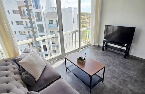 Agios Tychon Apartment | Studio by the sea - Studio apartment with a separate bedroom 50m from the beach