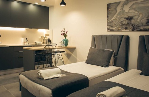 Trikomo Apartment | Studio Flat w Pool, Balcony, 5 to min Beach