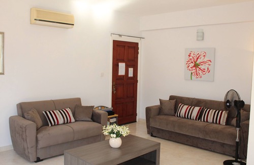 Universal Apartment | Stunning 2 Bedroom Ground Floor Apartment In Paphos