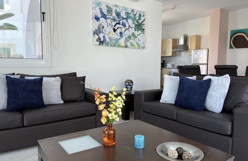 Pernera Villa | Stunning 3 Bed Villa with Pool, WIFI, mins to the beach & amenities