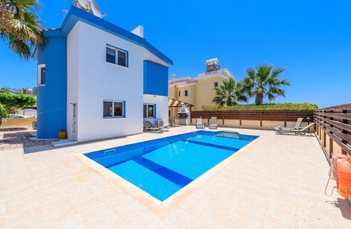 Ayia Thekla Villa | Stunning 3 bed villa with private pool