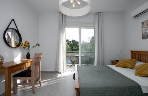 Universal Apartment | Stunning & Cosy, Direct Pool Access, 2BR, with Private Patio! Serenity Townhouse